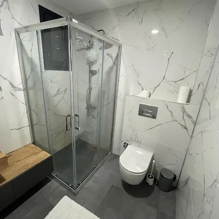 6 Sleeps, Modern In Kusadasi Davutlar - Awz 318 *